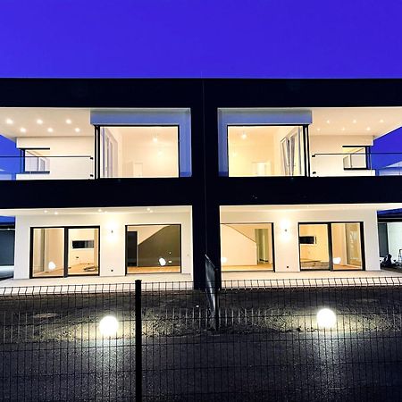Luxus-Villa In Idyllischer Lage Muttendorf Ngoại thất bức ảnh