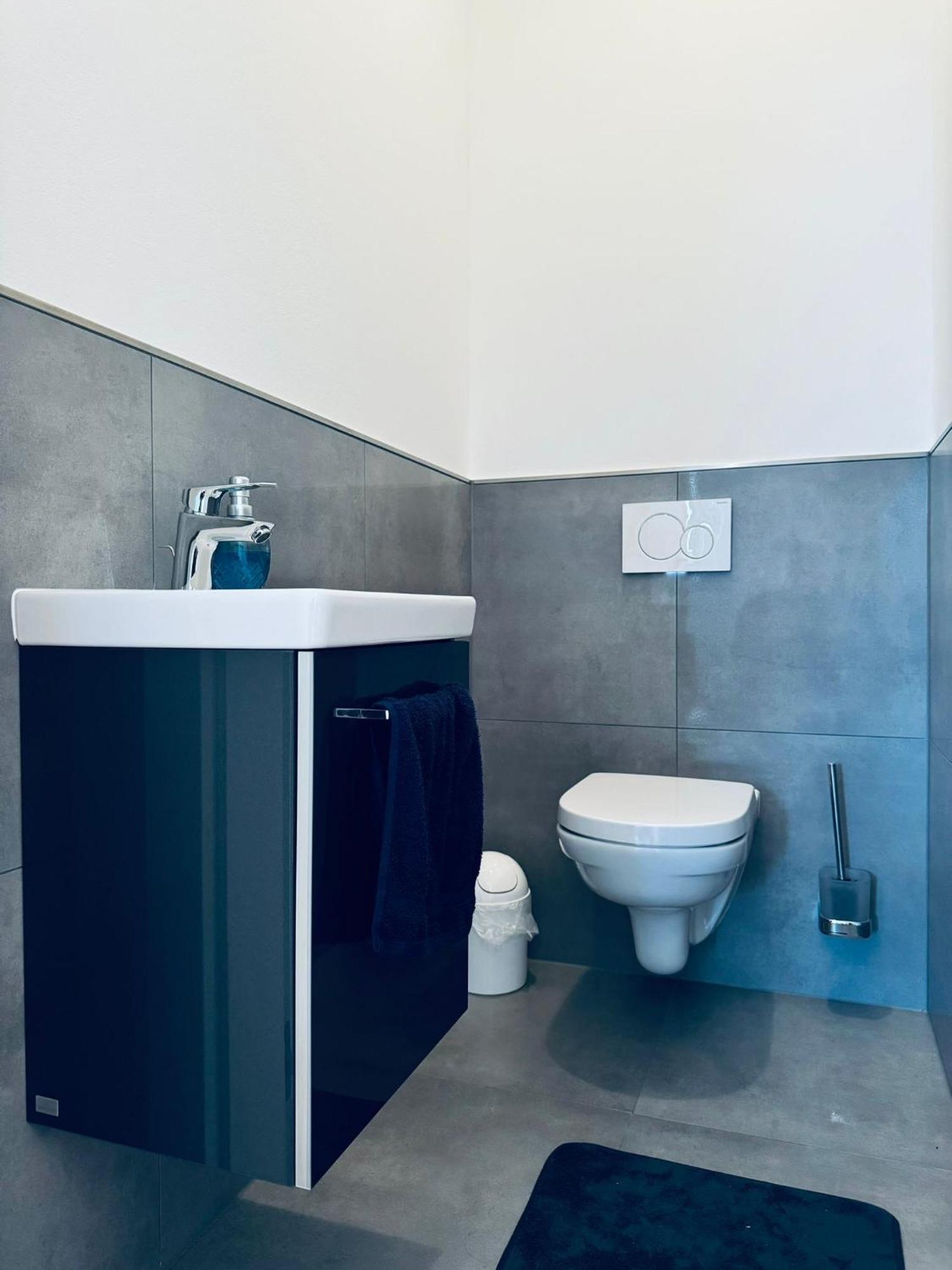 Luxus-Villa In Idyllischer Lage Muttendorf Ngoại thất bức ảnh